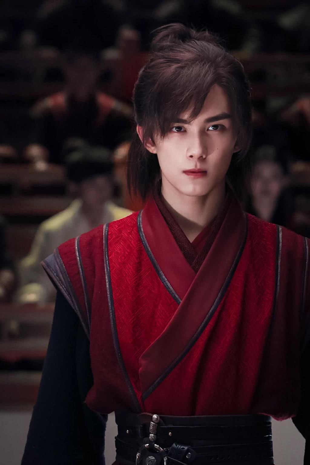 朱一龙为演叛逆者瘦了多少斤,朱一龙瘦脱相