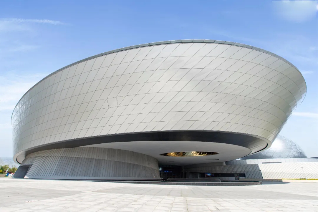 如何从太空看地球,怎么才能看到地球在转