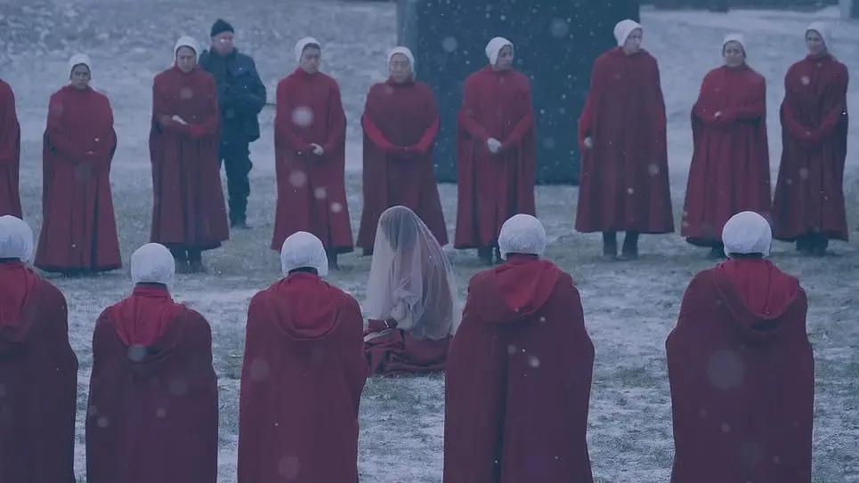 美剧使女的故事47,美剧使女的故事好看吗