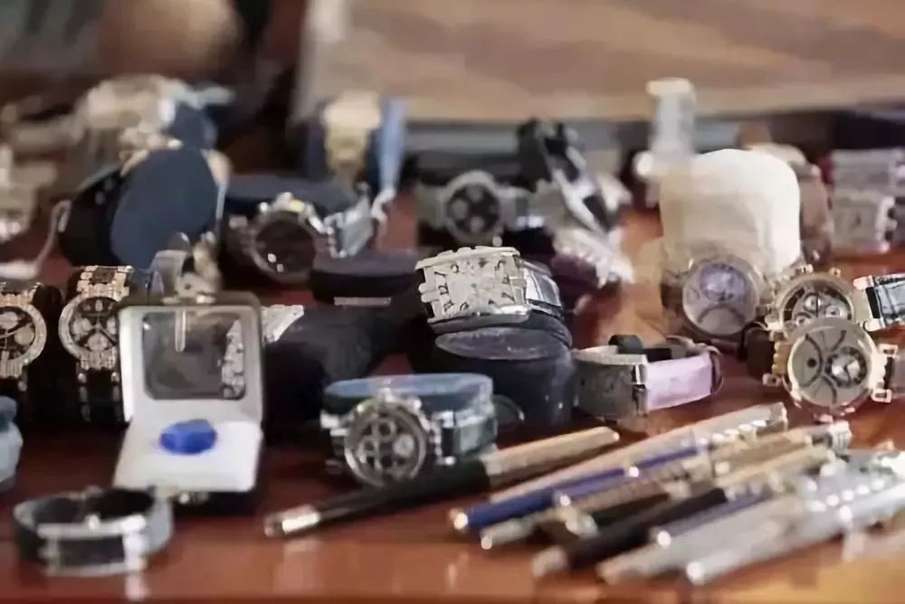 几十件天价珠宝被盗,震惊世界的珠宝盗窃案