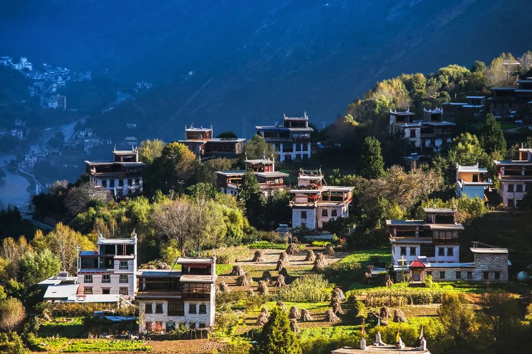 原来“女儿国”是真实存在的，就藏在川西！