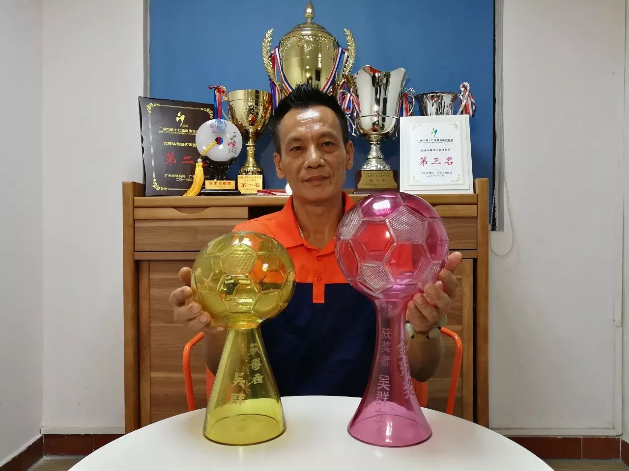 国足吴群立现状,吴群立足球集锦