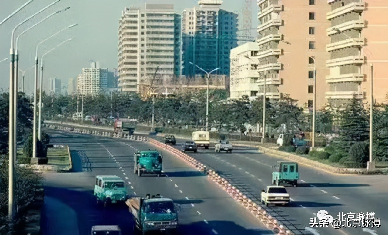 记忆中的北京绘画,这些画最能还原真实的老北京