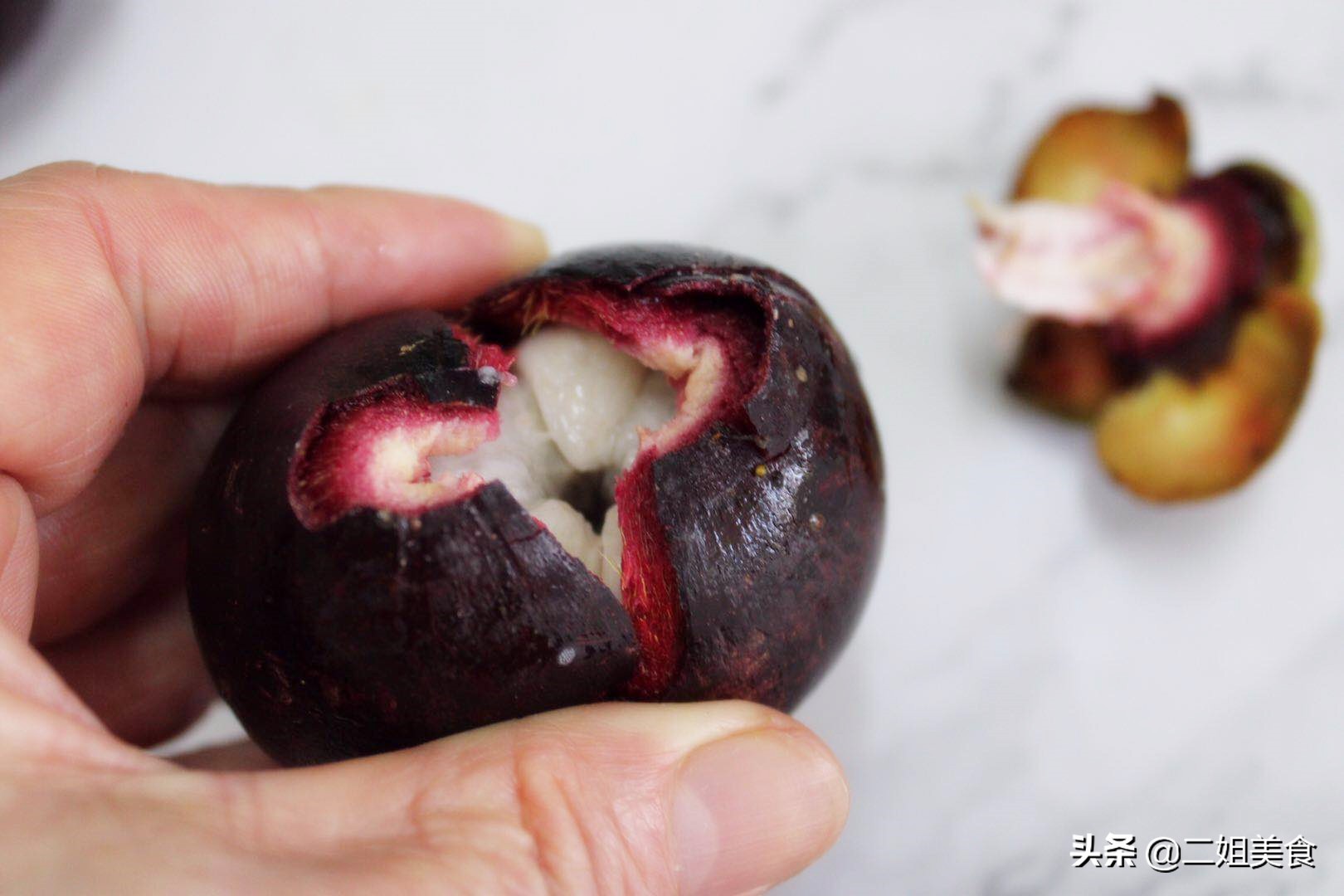 山竹怎么样才能剥下皮,怎么剥山竹不脏手