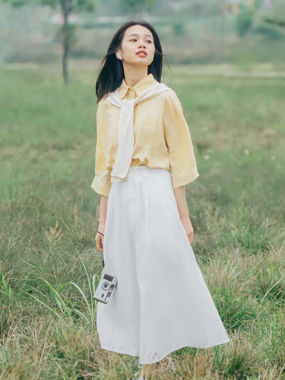 学生党适合在校服里穿的衬衫,适合学生党穿在校服里的衬衫