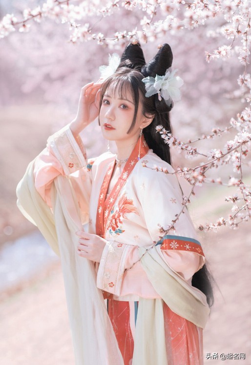 易经给女孩起名字,1000个易经女孩名字