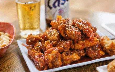 微波炉爆炸导致脸部严重受伤,微波炉加热鸡蛋爆炸一男子失明