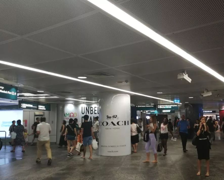 新加坡人口为什么这么少,新加坡最新人口比例