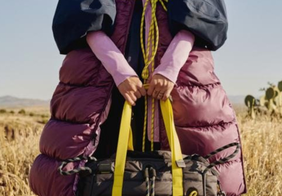 prada线上发布2021春夏系列,prada2021秋冬时装发布会时间