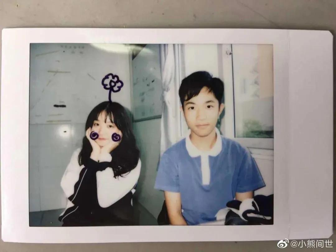 上课时与异性同桌做过最暧昧的事？说说你做过的事吧