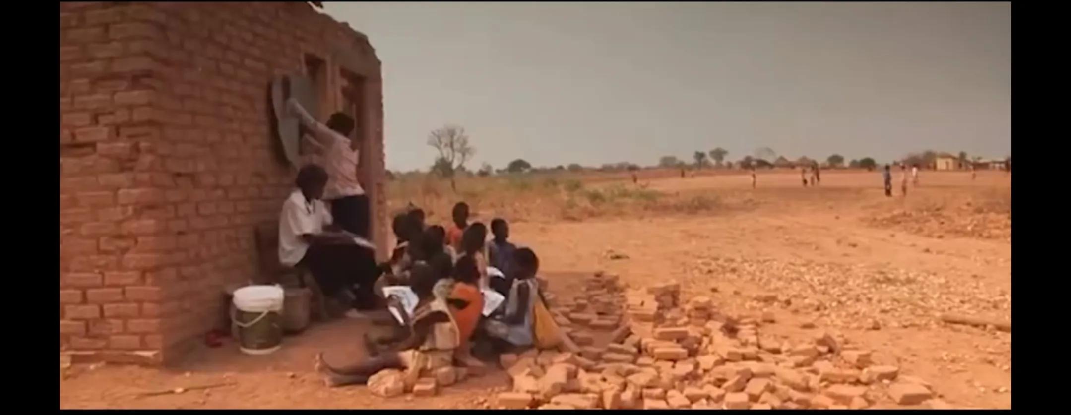 津巴布韦破产,津巴布韦151个孩子