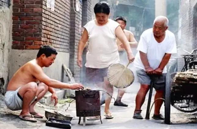 九十年代天津老照片图文,老照片1980年的天津街景