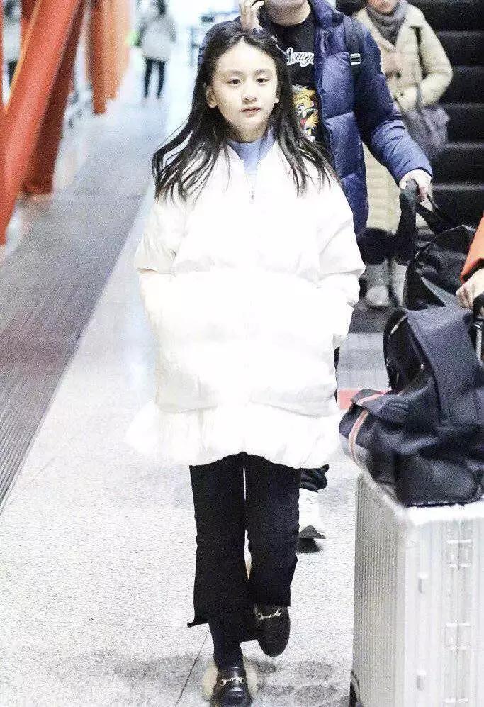 11岁森碟太漂亮,田亮女儿森碟百褶裙