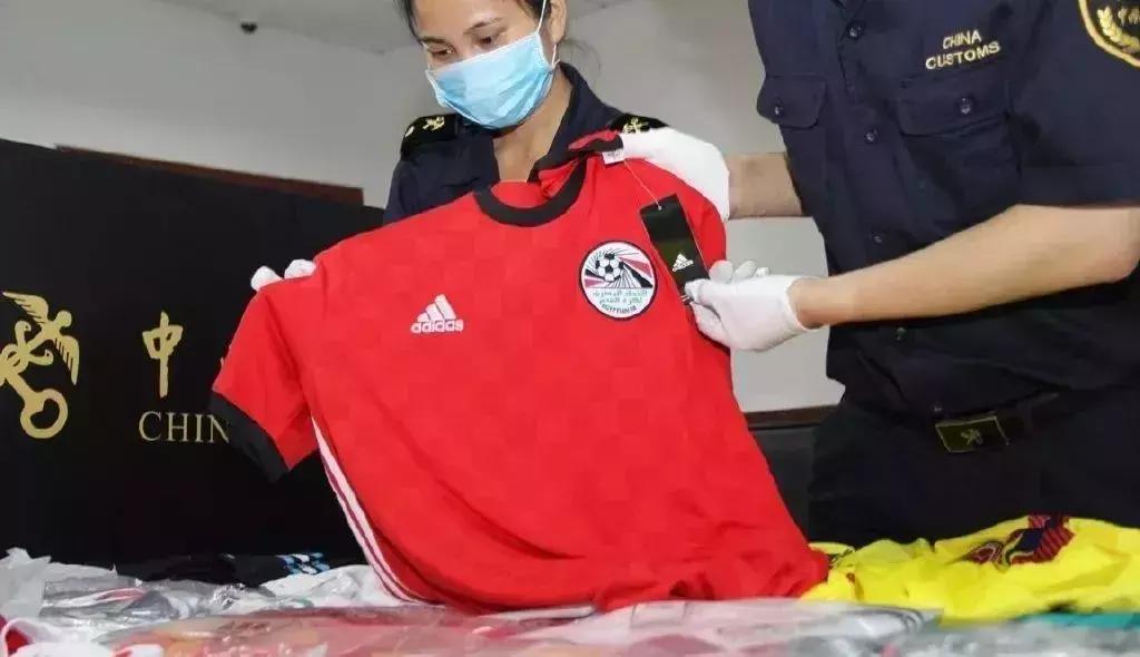 打假耐克阿迪鞋,耐克阿迪假鞋事件