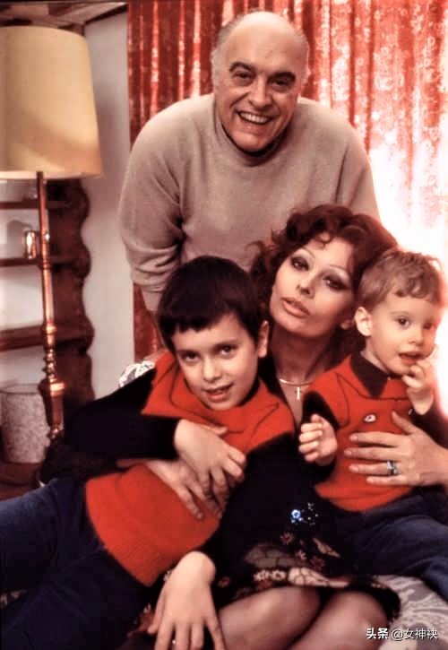 意大利国宝明星,意大利国宝明星索菲亚罗兰