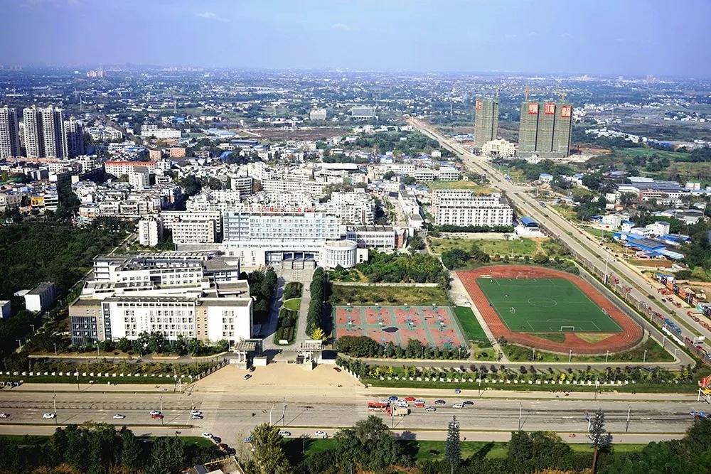 单招学校推荐四川成都,成都凭实力进入新一线城市之首吗