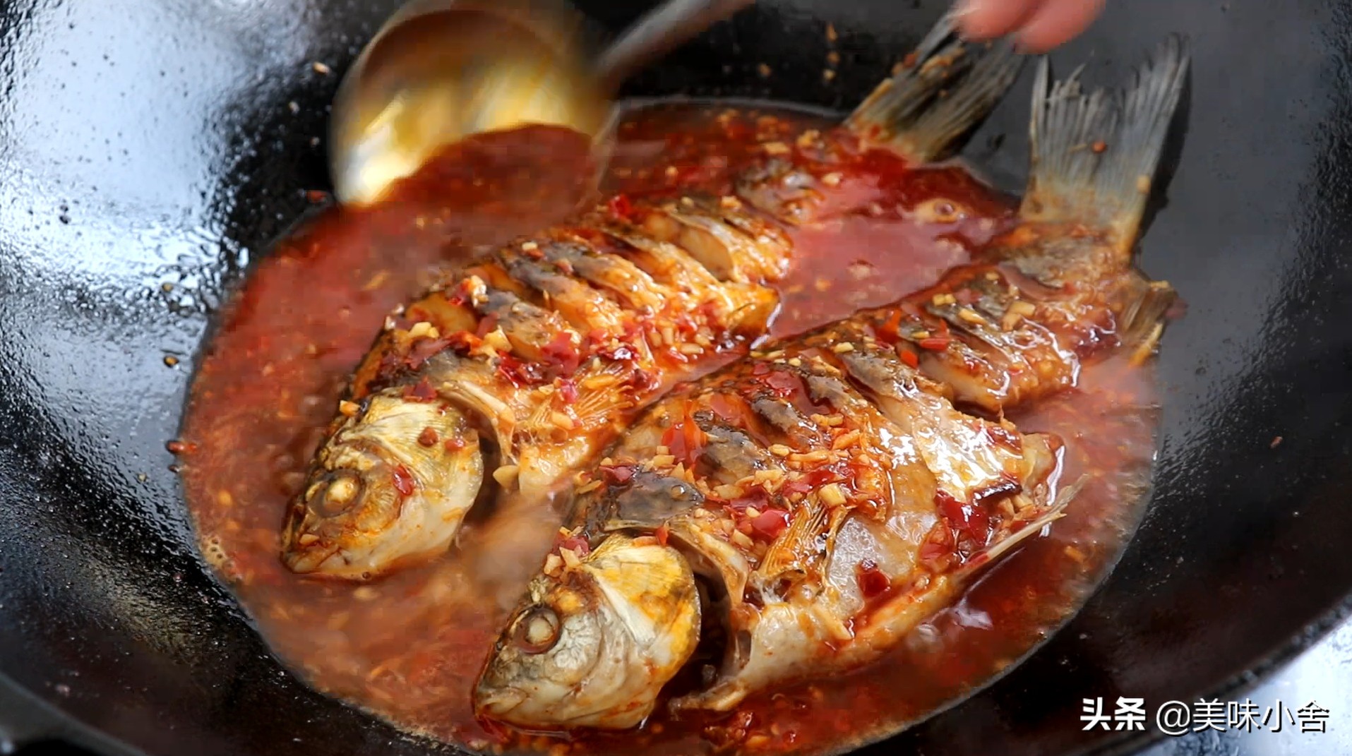 红烧鱼怎么做不腥又鲜美又下饭,红烧鱼怎么做出来不腥而又好吃