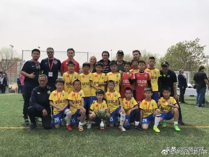 十岁少年为中国足球正名：我们是不可轻易战胜的！