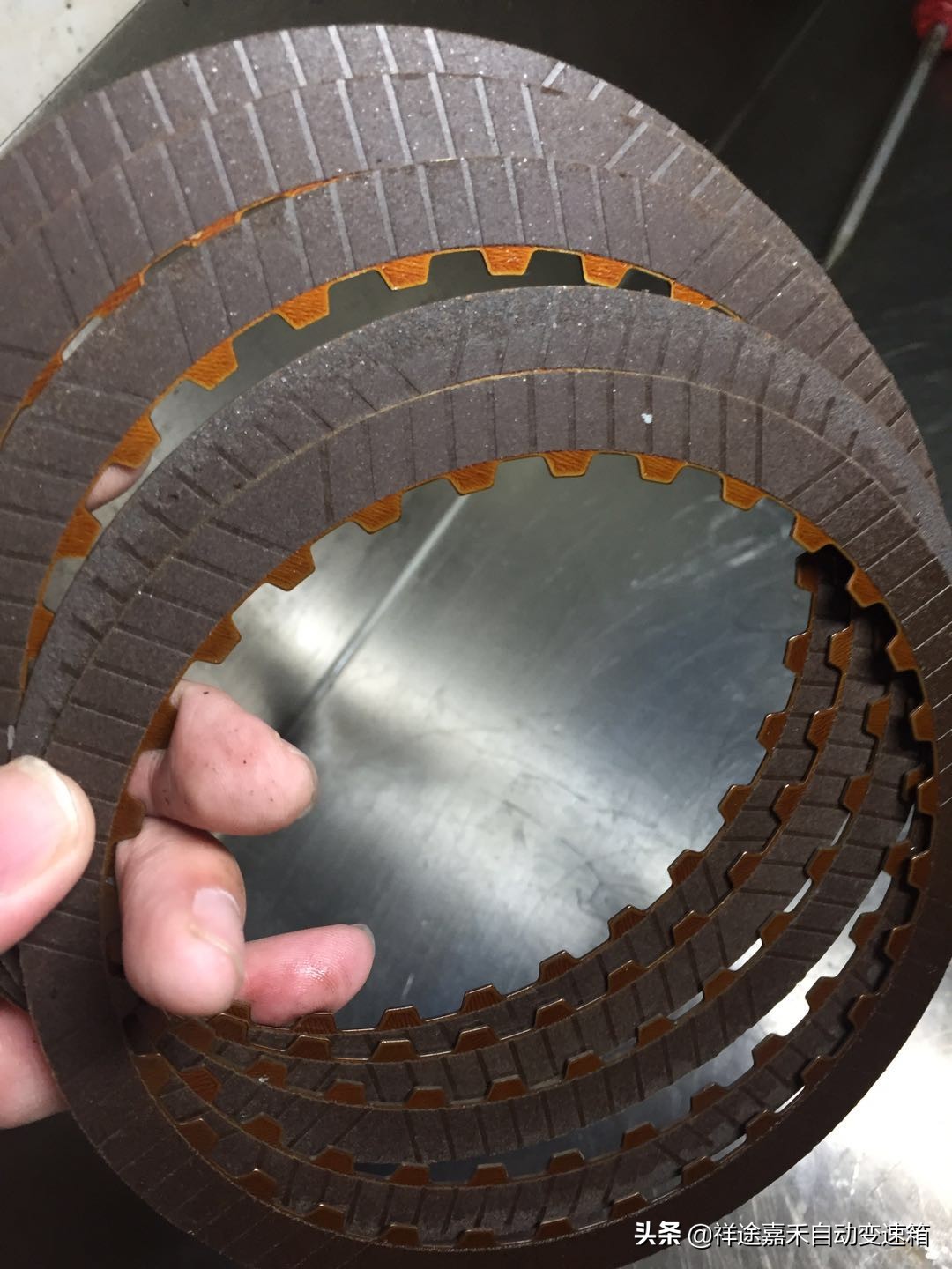 宝马523变速箱打滑修复多少钱,宝马523变速箱打滑严重