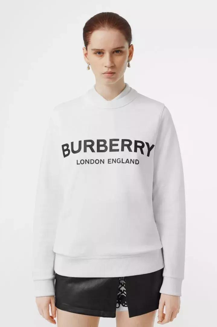 温度低穿的衣服,冬天穿宽松的卫衣怎么搭配