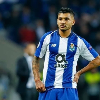 墨西哥顶级前锋,波尔图边锋科罗纳