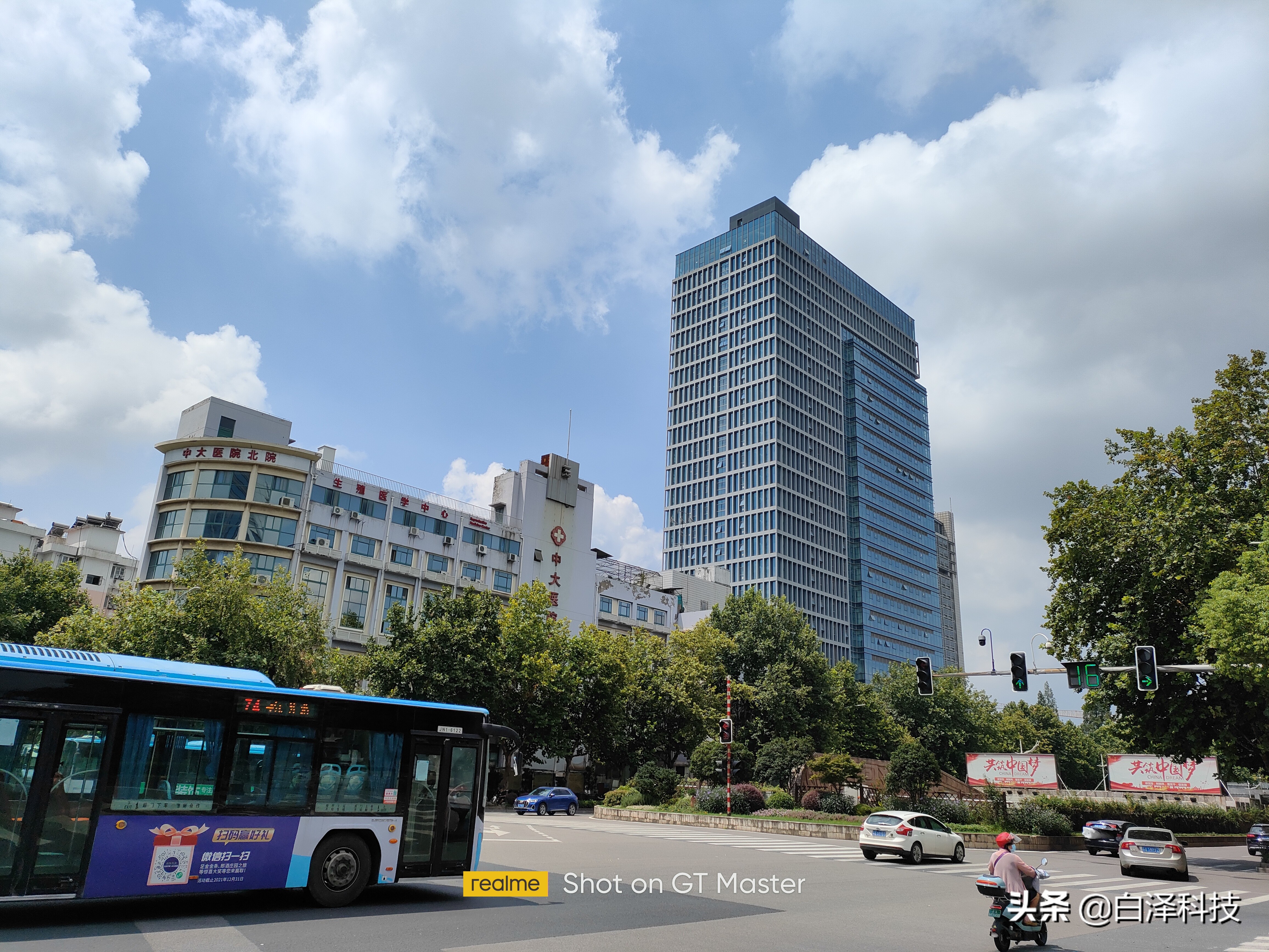 realmegt大师探索版值得入手吗,realmegt大师探索版夜景拍照评测