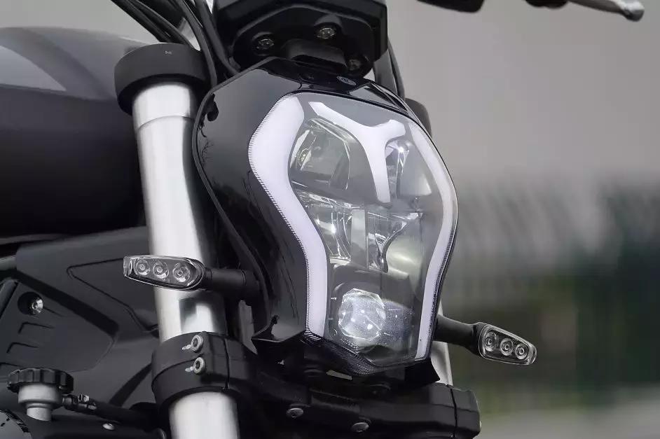 贝纳利502c和本田cb500x哪个好,贝纳利502c评测骑士网