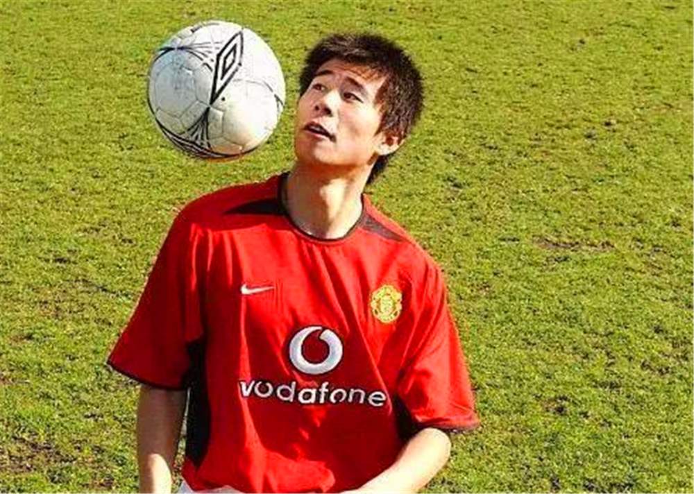 中国球员武磊精彩的进球,中国著名足球运动员武磊