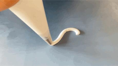 没有裱花袋裱花嘴泡芙奶油怎么挤,奶油裱花嘴怎么自做