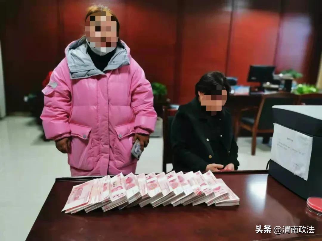 一场大火烧了一切,一场大火烧出的火花