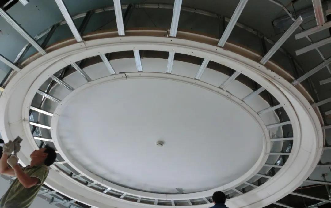 全轻钢龙骨吊顶施工工艺教程,轻钢龙骨隔墙施工工艺流程视频