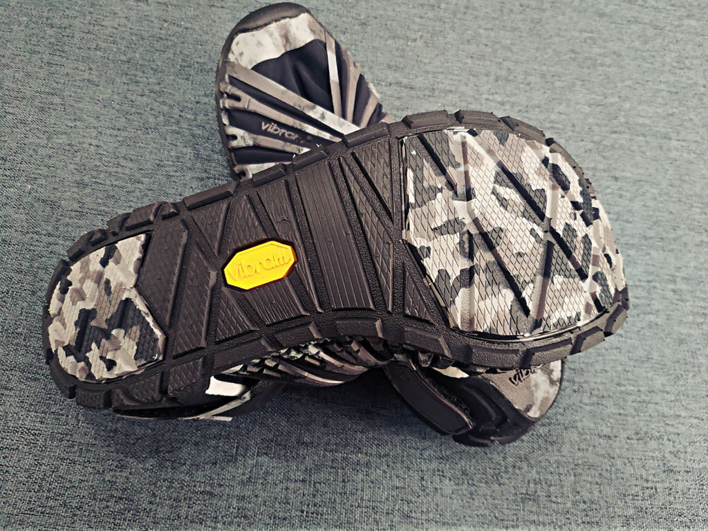 奇怪而又舒适:VibramFuroshiki包裹鞋体验