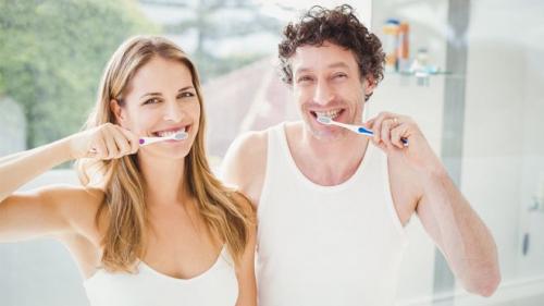 REGENERATE漱口水告诉你,是时候要保护口腔了