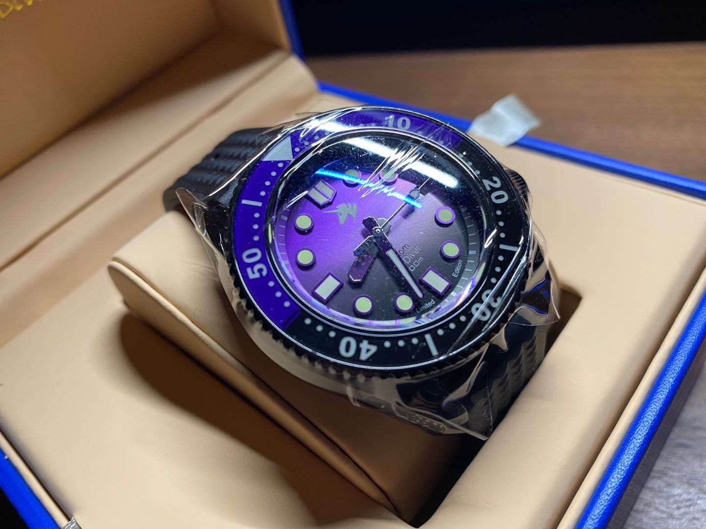 毒液六代评测,黑水鬼开箱真假对比