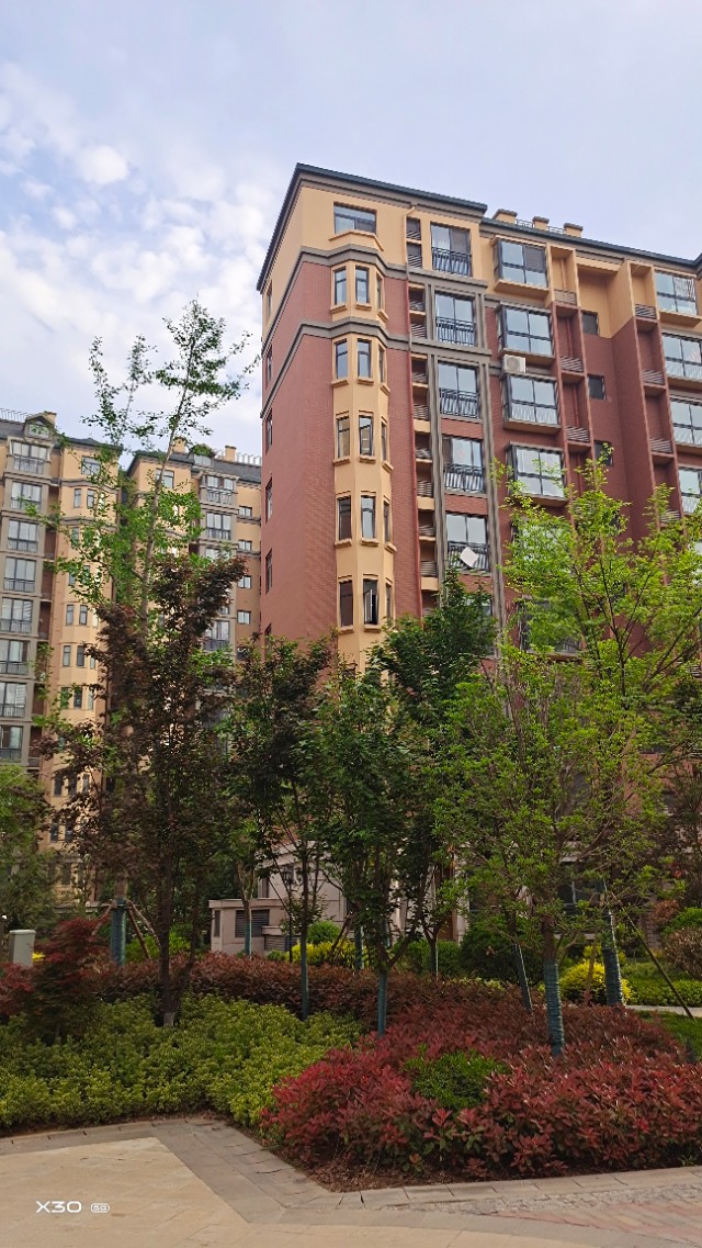 陕州区骏景德园小区环境,陕州区骏景花园