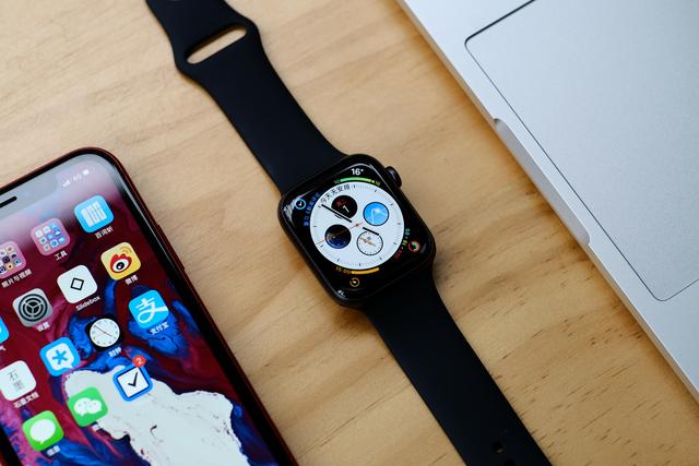 你想玩一辈子iPhone，还是改变自己？AppleWatchSeries4测评