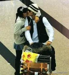 鐢峰洟涓摢涓敺鍥㈡渶闅炬墦,鍙背灏忓瓙鐢峰洟鎴愬憳鐜扮姸