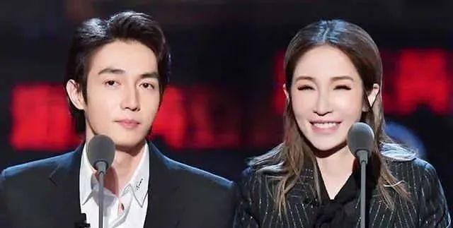 萧亚轩重新把家打扫,萧亚轩离开姚谦