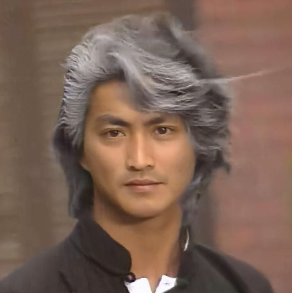 凭一角红极一时，遭遇封杀转行成商人，身家过亿却甘心走穴捞金