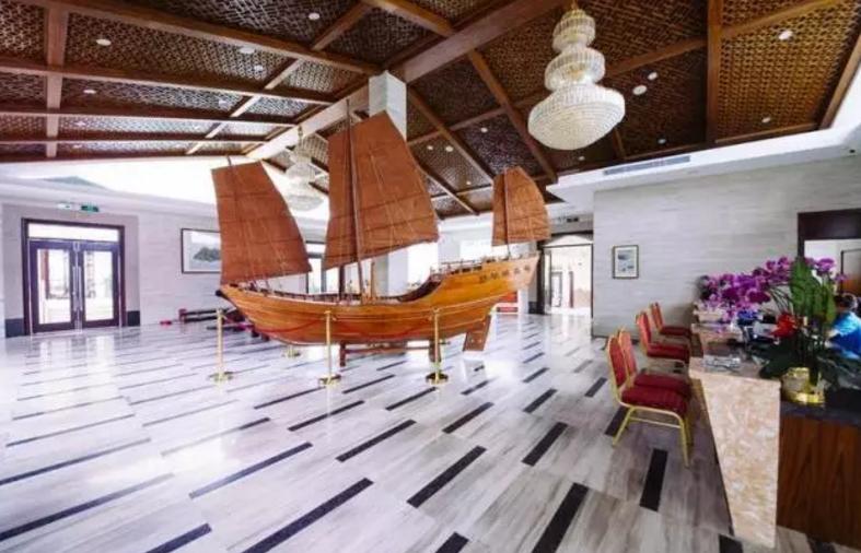 圣托里尼岛隐藏的生活,小圣托里尼岛