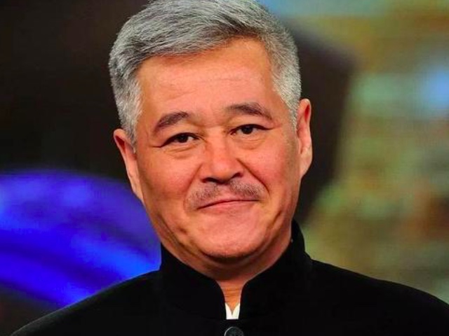 宋晓峰赵本山第几号弟子,赵本山宋晓峰报告