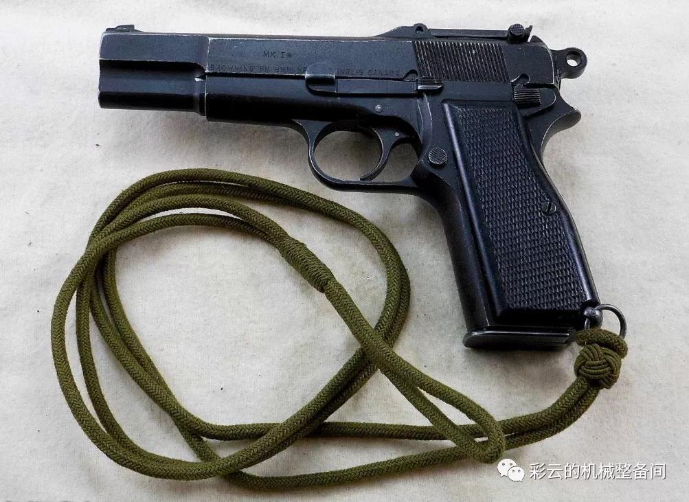 勃朗宁1953手枪 (勃朗宁大威力手枪vs勃朗宁m1900)
