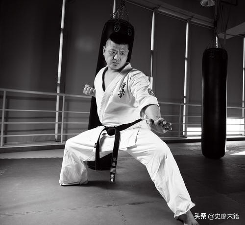 大师马保国被打完整版,太极大师马保国被ko全过程