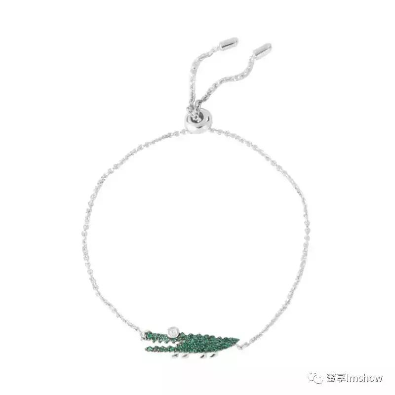 7种时尚又有品位的饰品搭配方法,百搭不过时的饰品有哪些