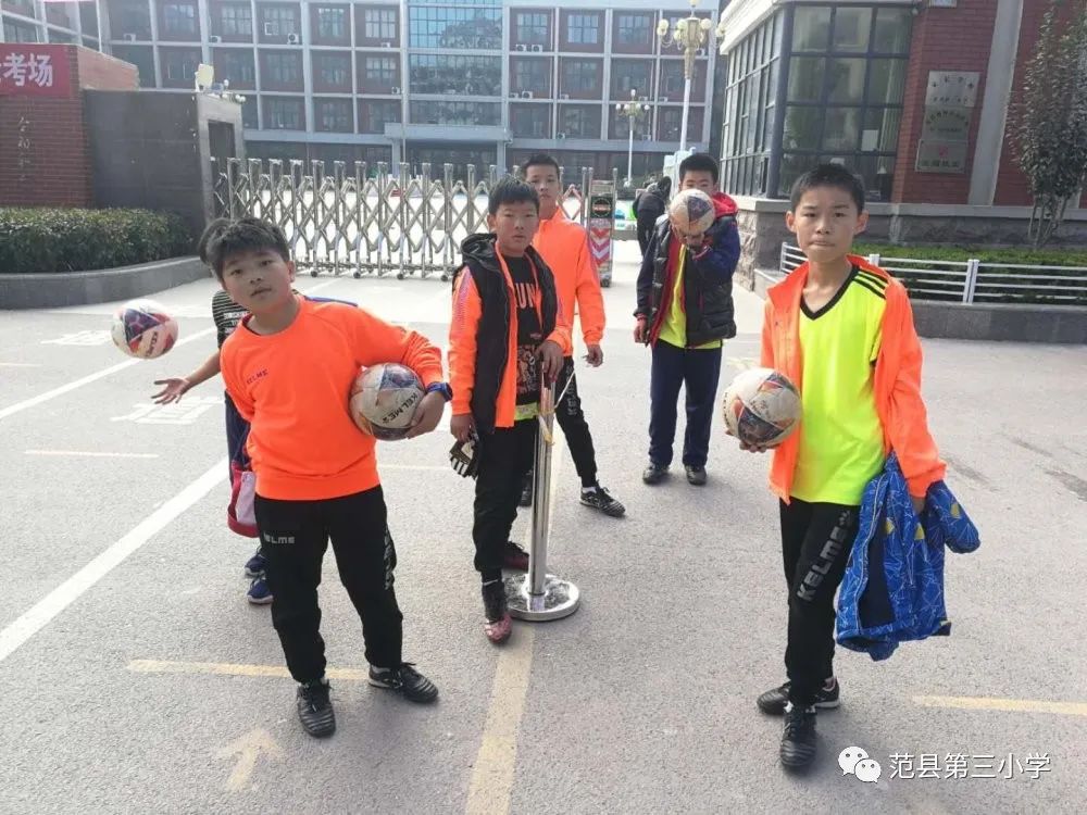 小学足球队挺进全市8强,范县第一小学足球队