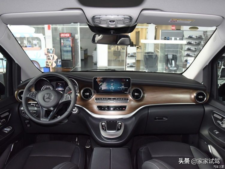 有通吃本事的新款别克gl8,别克gl8和奔驰v级怎么选