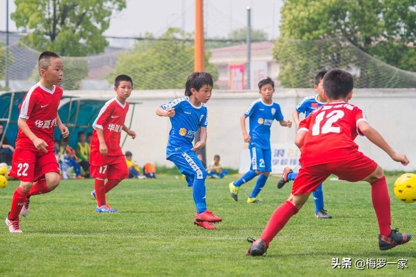 董路带领中国足球小将砥砺前行,董路谈中国青少年足球联赛