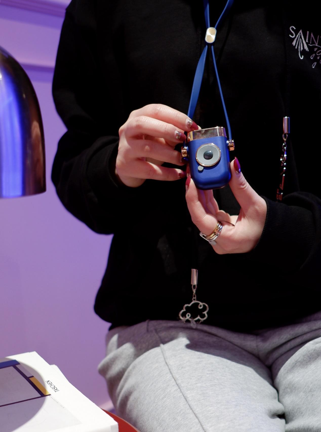 给你的脖子放个假吧！GIC小时光吊坠按摩仪体验