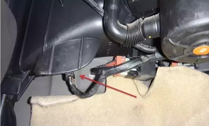 多效汽车空调滤清器怎么拆下来,环保汽车空调滤清器更换教程