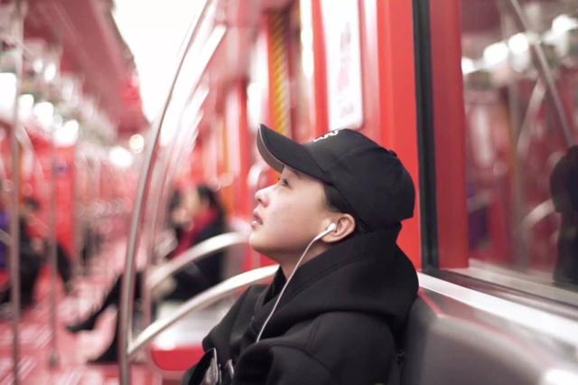 发烧友上班路上听音乐，入门级的HIFI无损*放播**器推荐